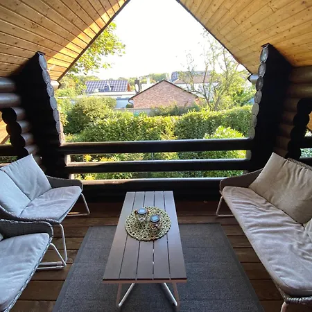 Casa de Férias Eifel-lounge Blockhaus Mit Kamin Garten Balkon Nahe Koeln Therme Bruehl Phantasialand Weilerswist